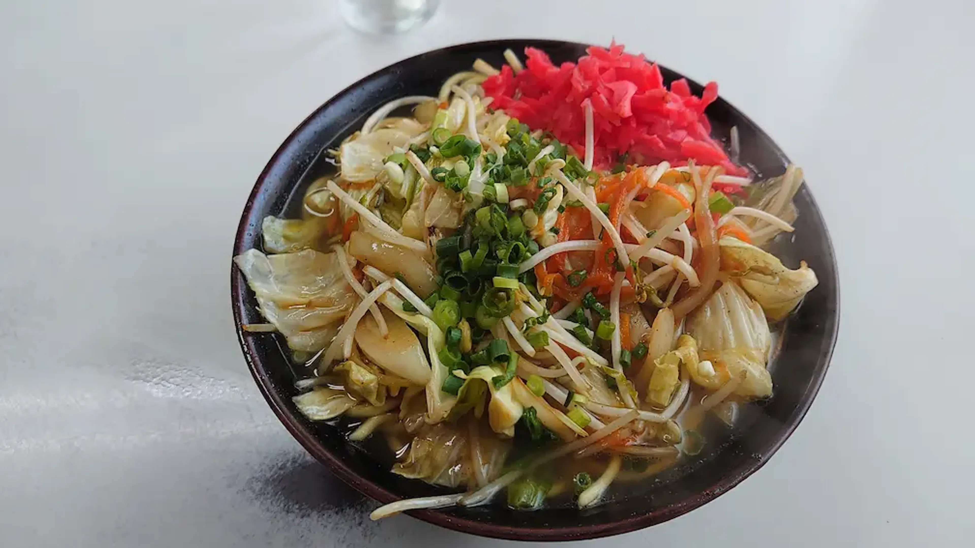 なかよし食堂の八重山そば