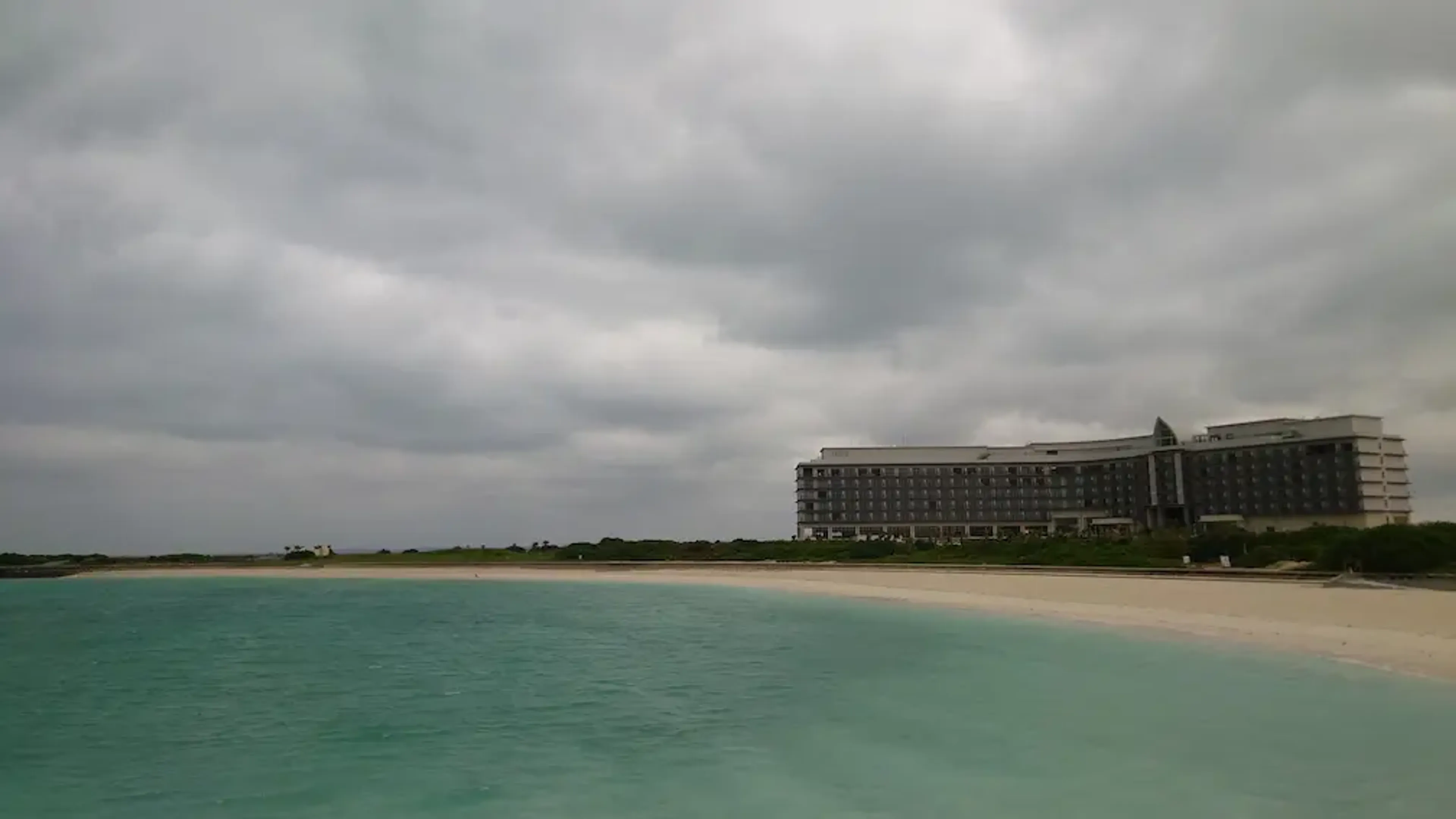 ヒルトン前のビーチ沿いコース