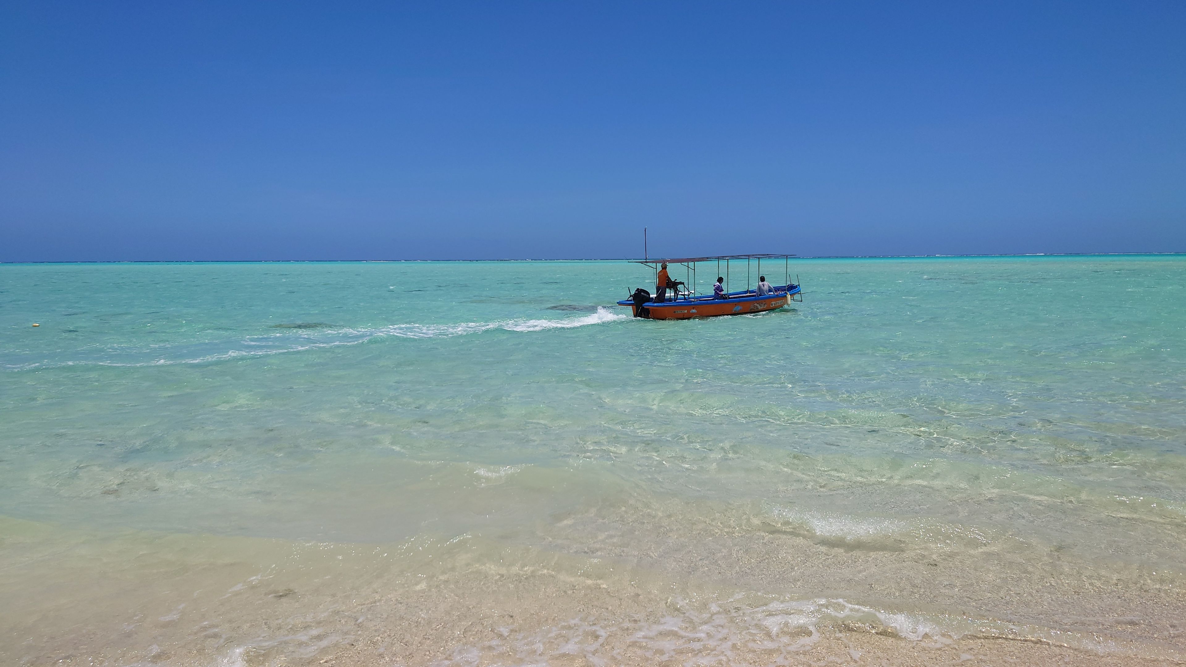 百合ヶ浜から外海の方を向いて撮影
