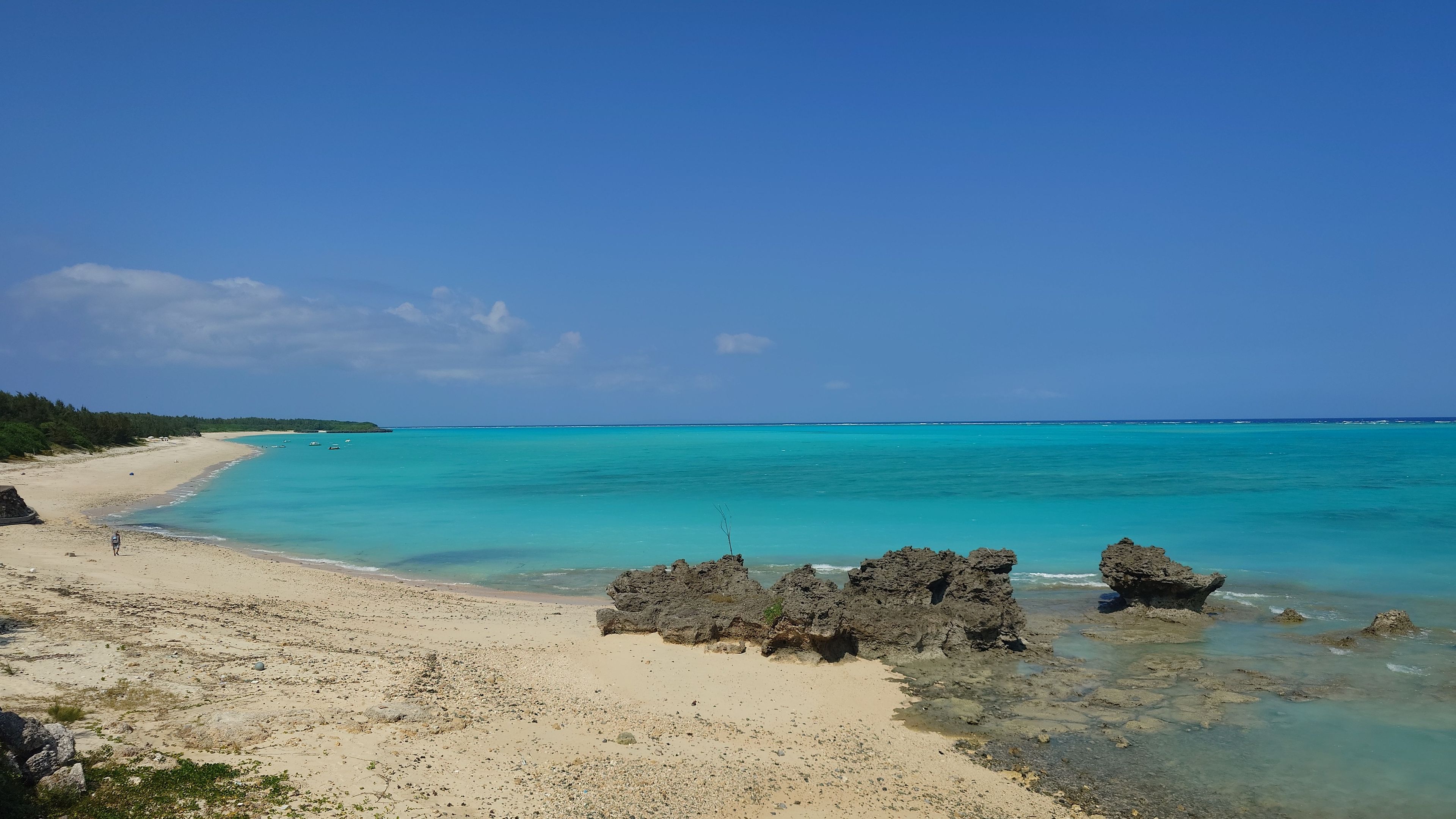 静かで美しいシーマンズビーチ