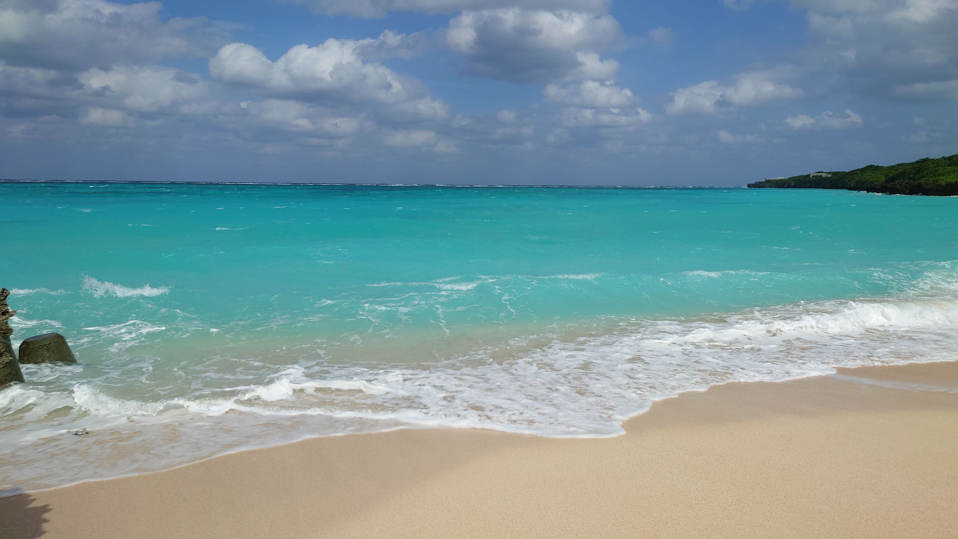 美しいウドノスビーチ