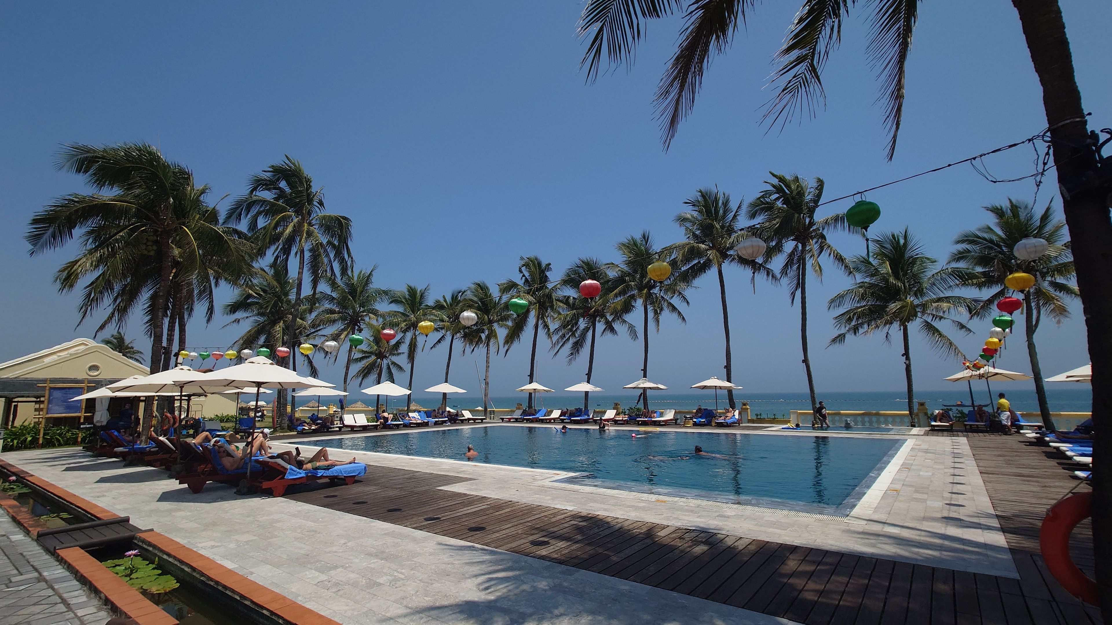 Renaissance Danang Hoi An Resort & Spa Pool Area