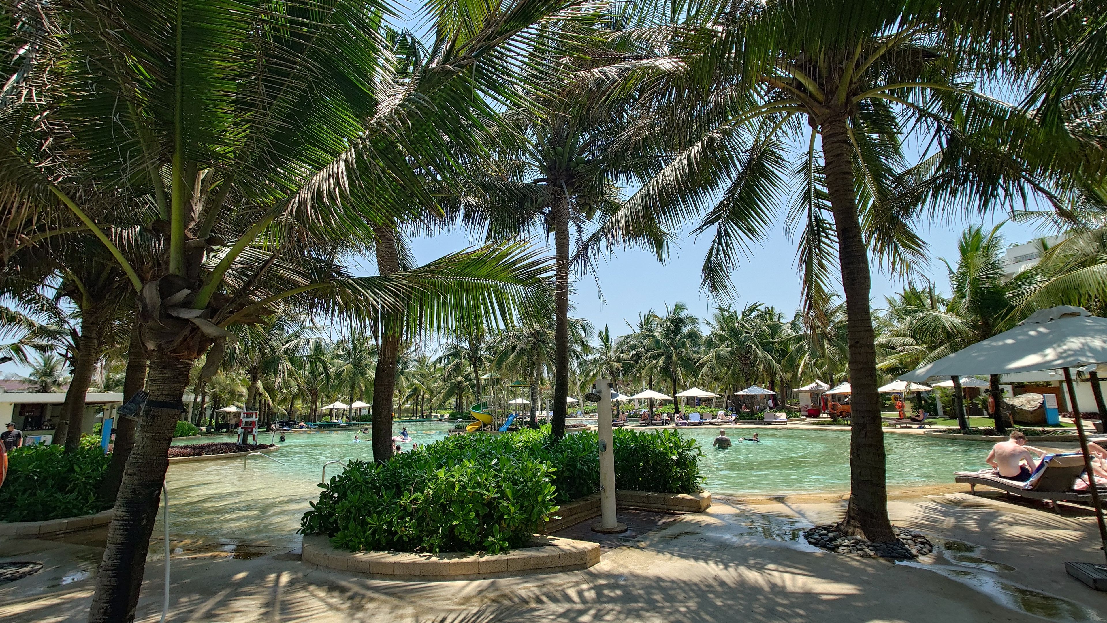 アンバンビーチの厳選ホテル