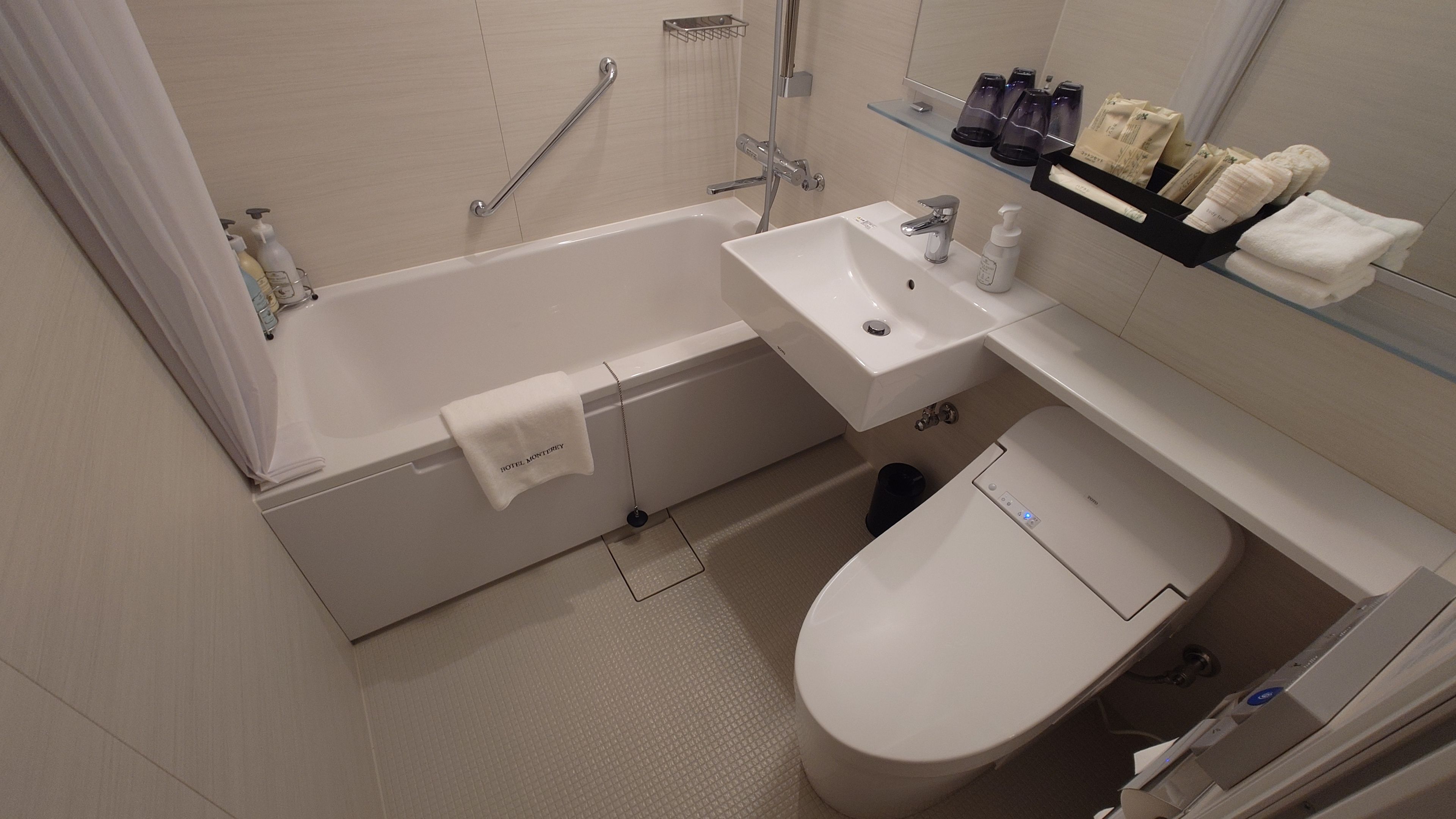 Bathroom of Hotel Monterey La Soeur Naha